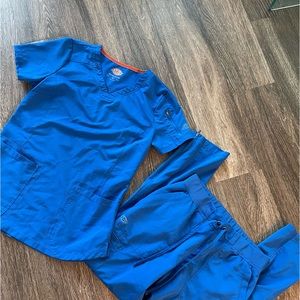 Dickies scrub set